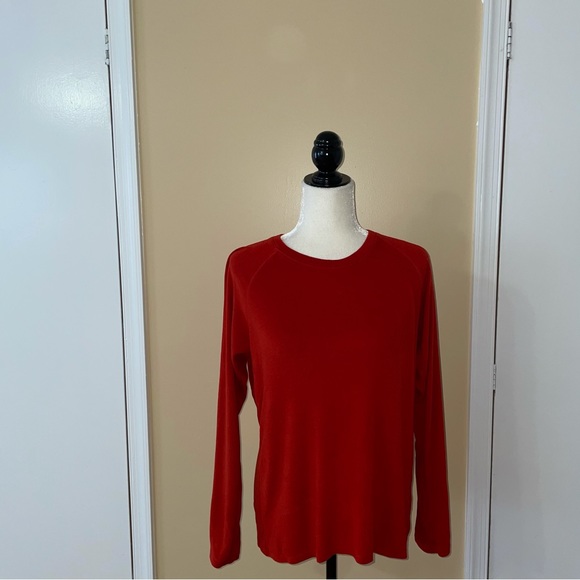 Uniqlo Heattech Orange Sweater - Picture 4 of 8